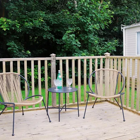 Chalet Relax, Enjoy Fast Starlink Wi-fi Carlisle (Cumbria)
